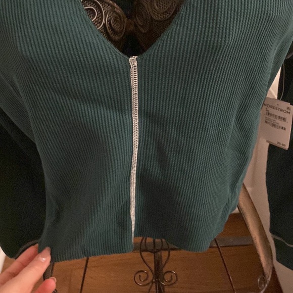 BP cropped knit Henley. Colour green moss. BNWT - Picture 2 of 6